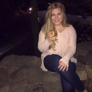 Meet your Posher, Michaela